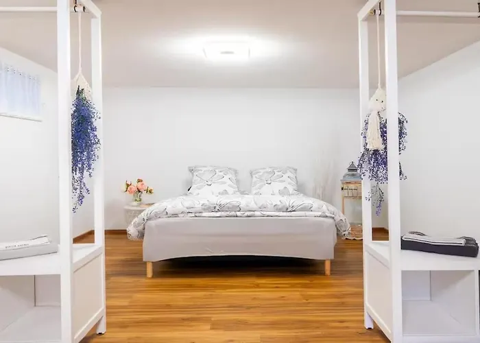 アパート Thunersee Retreat トゥーン